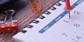 nsjpdsh6ea1w0q5njlqn.png Calendar with pin in and stationery clips
